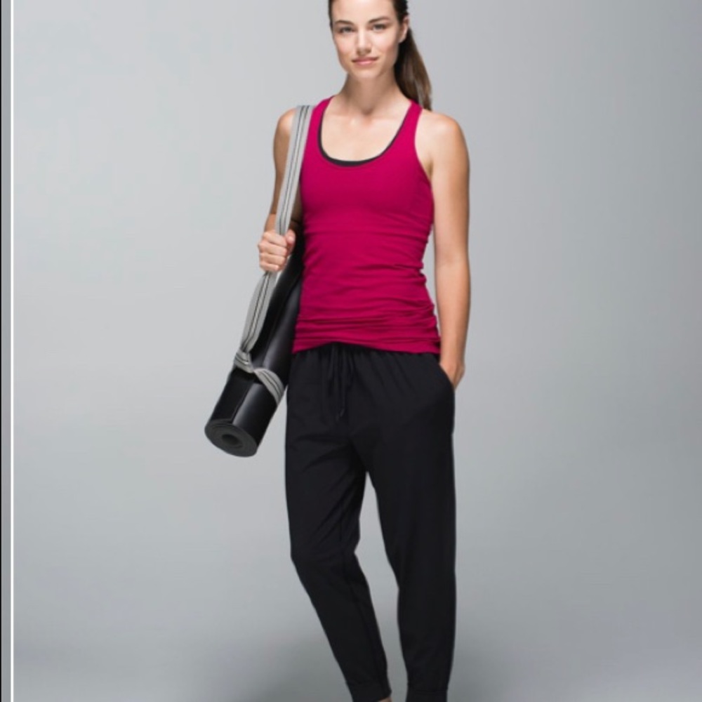 Lululemon Cool Racer Back - 6 -EUC Bumble Berry